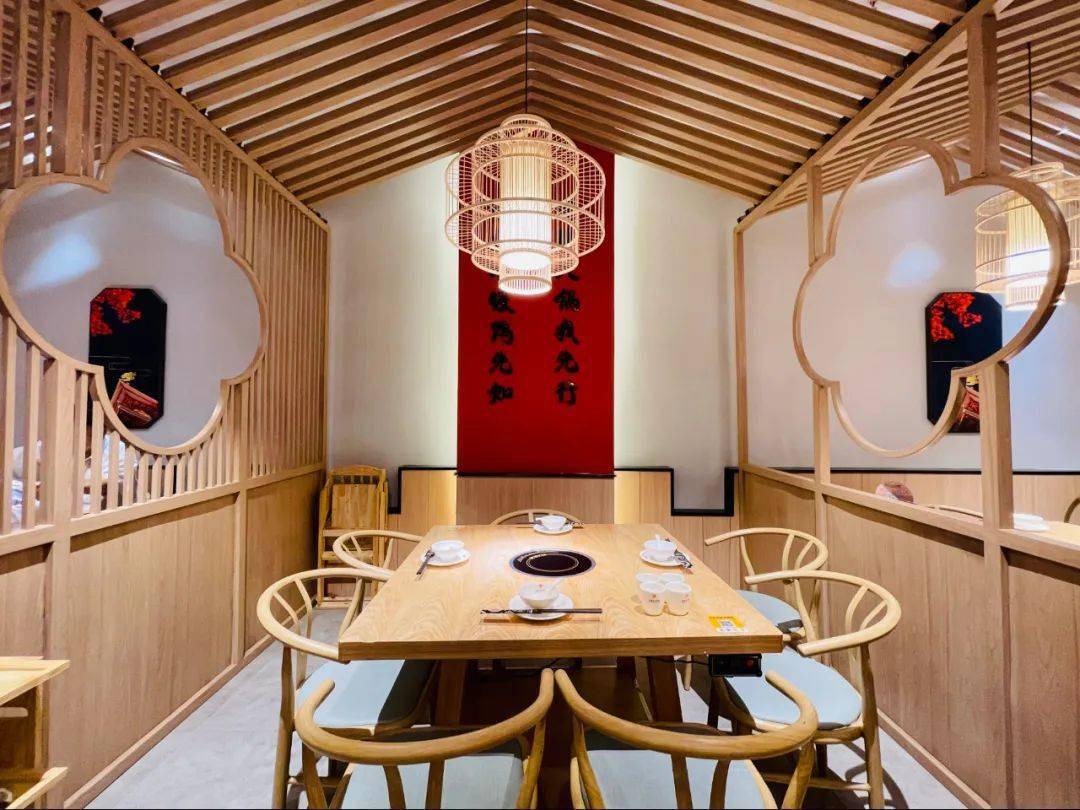 人气烤鸭品牌守柴炉烤鸭来了现99元享烤鸭养生汤锅川味凉皮