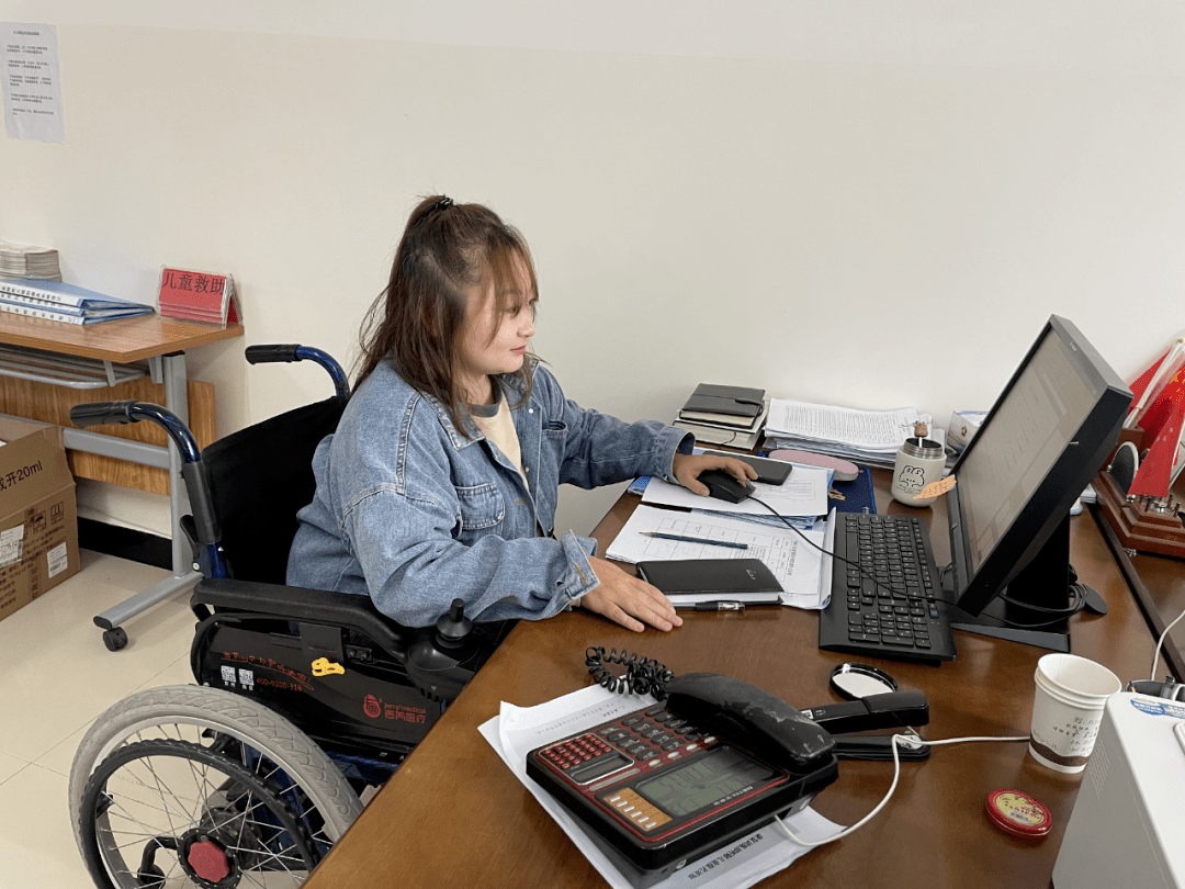 【县区动态】民和县残联设身处地解决残疾人毕业大学生就业问题_工作