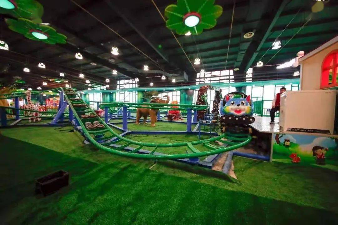 武汉维佳童话镇￥88亲子3小时畅玩武汉维佳童话镇徐东店加勒比海盗船