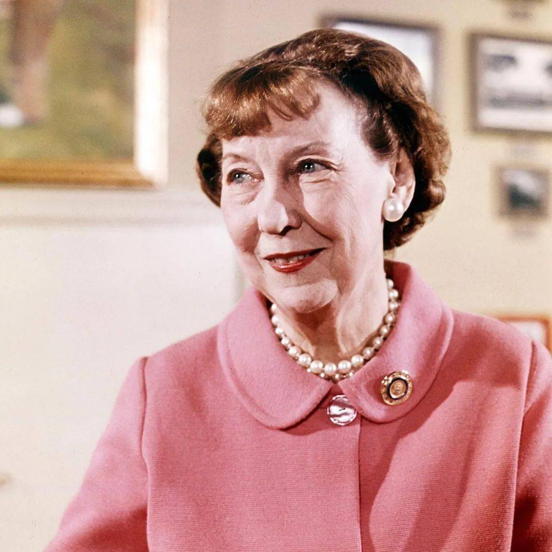 玛米·艾森豪威尔(mamie eisenhower):50度粉,这是玛米·艾森豪威尔最