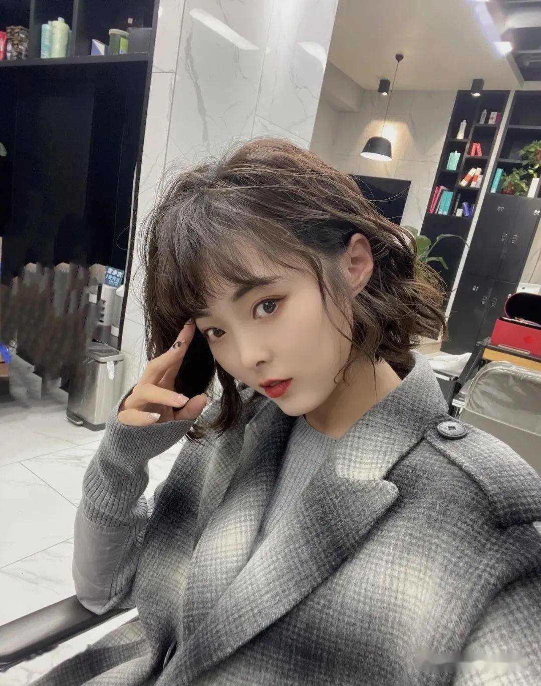 春夏来个"冻龄短发烫",更洋气_发型_中国_形象