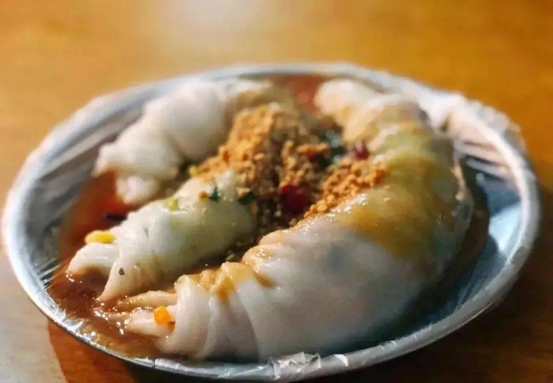 横县峦城粉仔是用米浆制作而成的另一种美食,工序繁