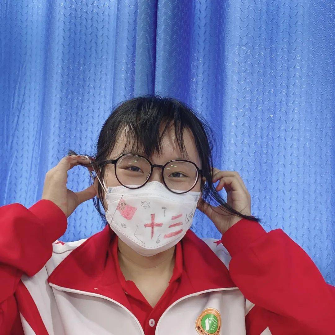 奋进剧场快来口罩创意画火啦