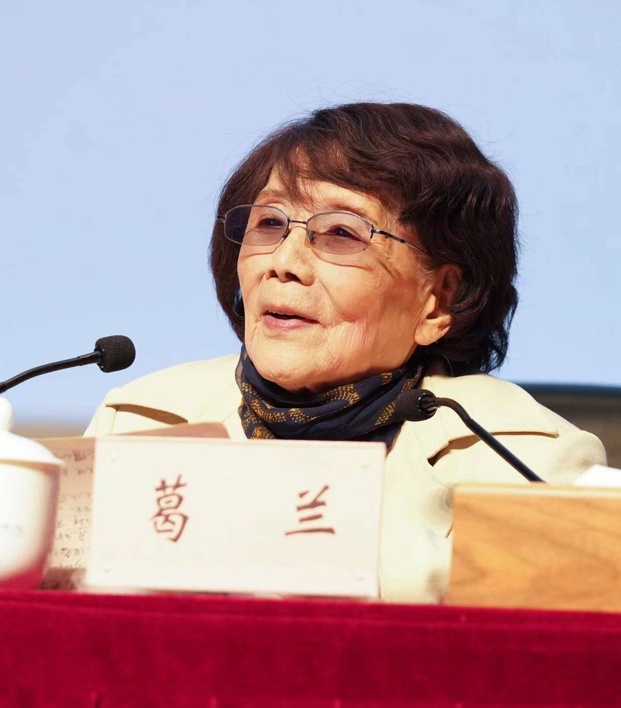 国图致敬经典系列活动启动新中国第一代女播音员开讲