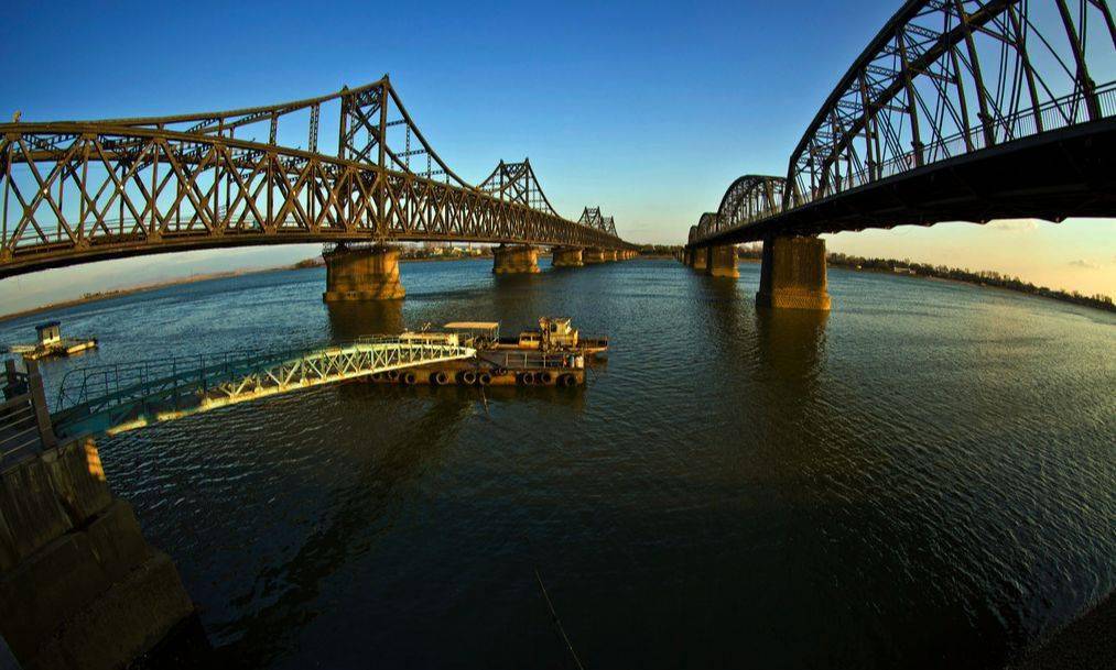 四江是我们此行的主题,也是行走的主线松花江,图们江