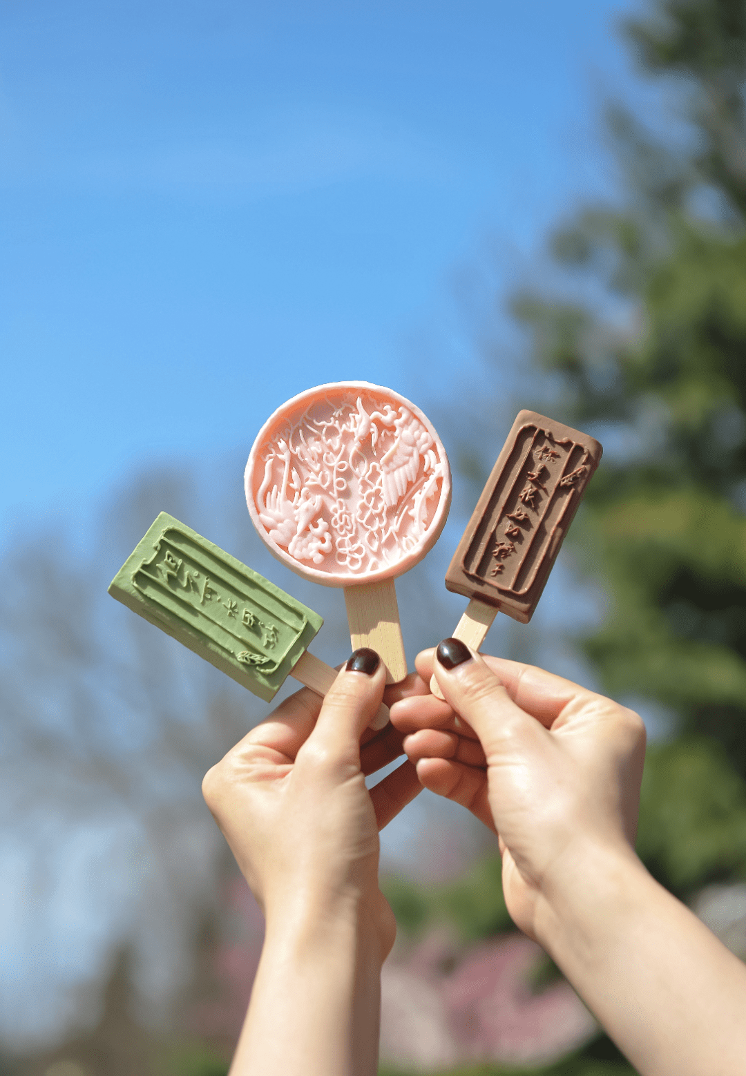 暮春三月,草长莺飞,来尝尝清华艺博第一支文创雪糕吧_艺术_双棒儿