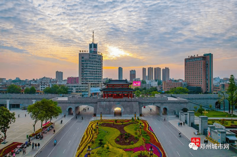 美不胜收邓州平成门景观最新实拍惊艳朋友圈