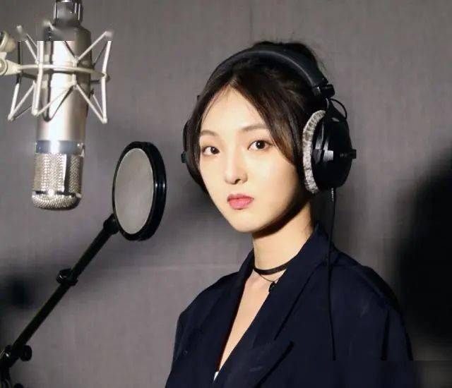 你敢相信傅菁曾经竟然给同队的强东玥伴过舞?