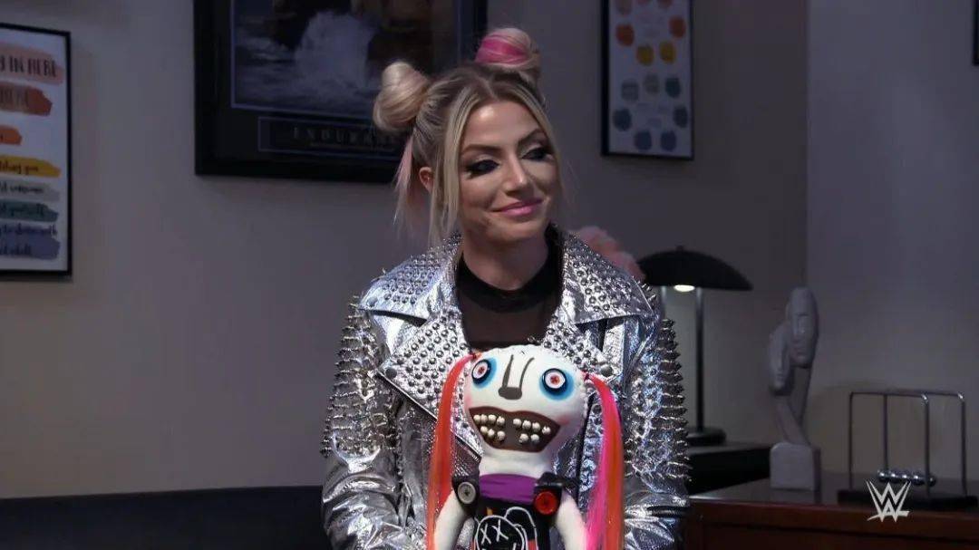 被wwe放弃还是被角色拖累小魔女布利斯为何一直缺席节目