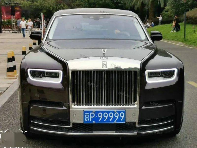 京p99999也在劳斯莱斯新幻影上,京p是2008年才开始启用的新号段,在