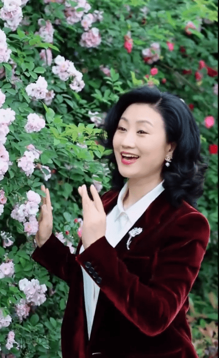 谷雨时节川剧名家陈巧茹戏歌春夜喜雨刷屏