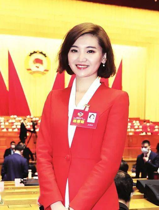 市政协委员,济南日报报业集团舜网副总编辑王娇阳政府