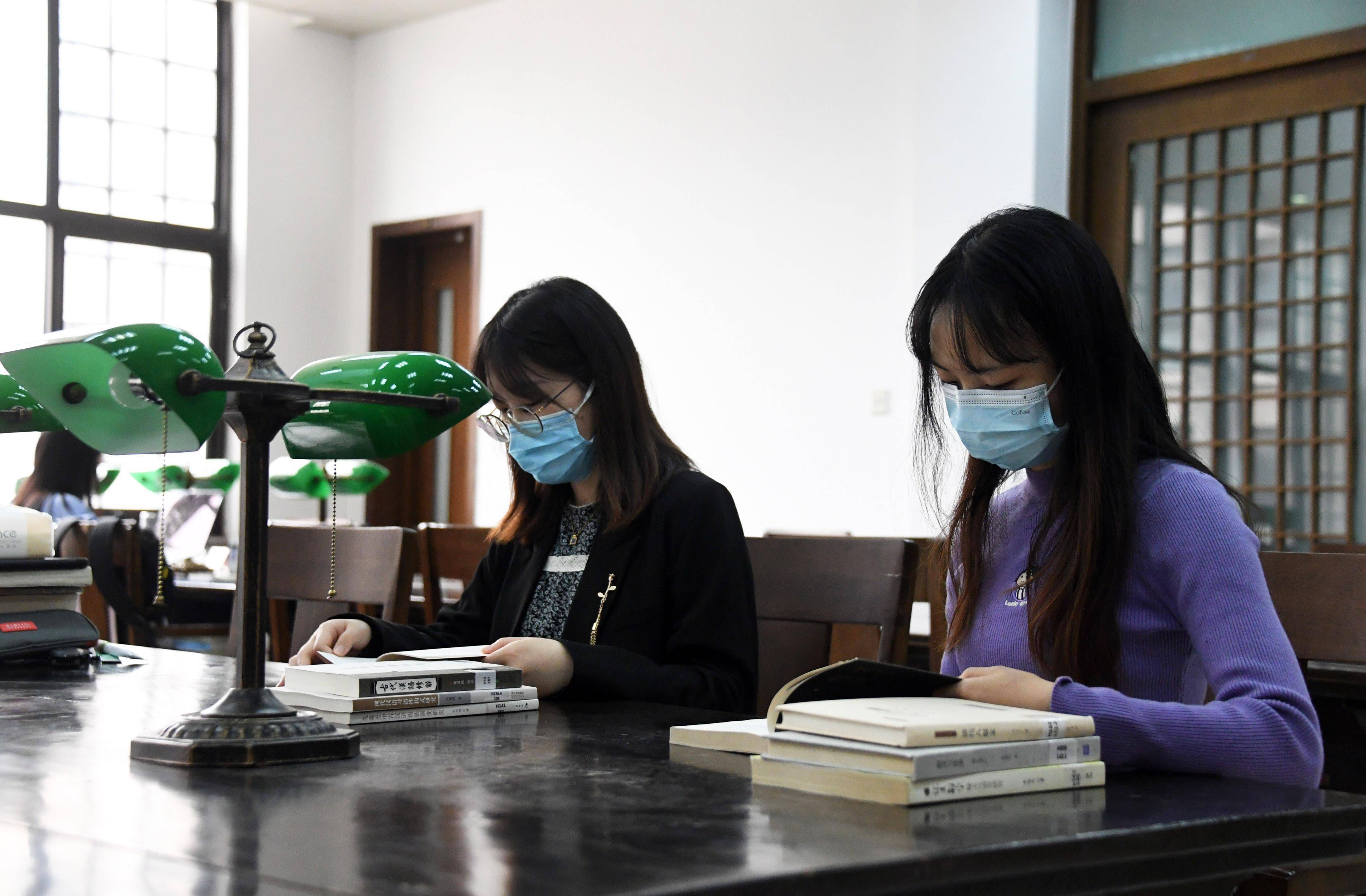 当美丽邂逅书香—北京大学图书馆_京师大学堂_新华社_藏书楼