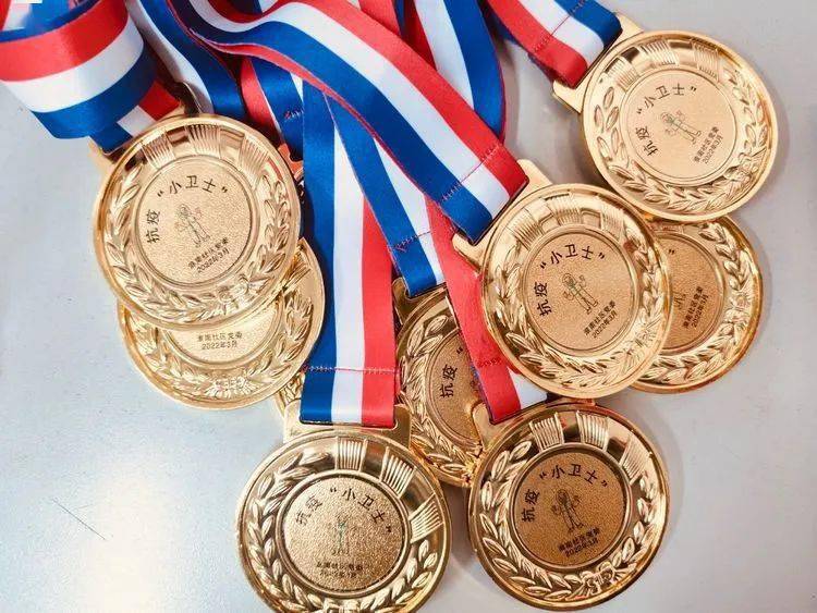 小手拉大手 争做抗疫小卫士_疫情_防控_政通路