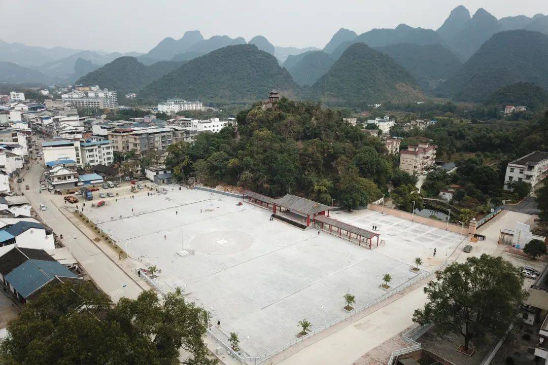 永福县百寿镇百寿广场永福县百寿镇永宁州古城一年一度的永福县"茅江