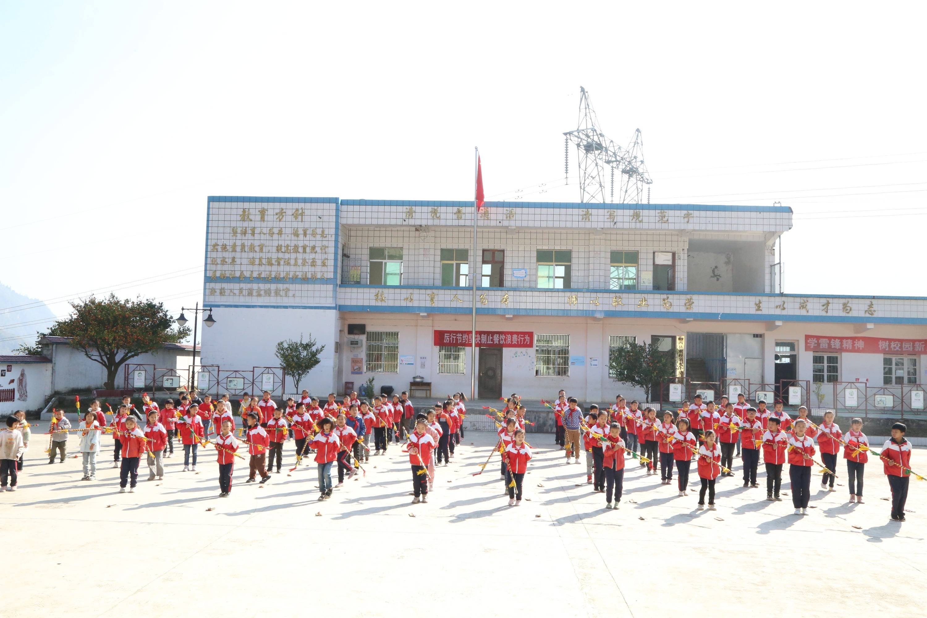 黔西市素樸鎮五個著力抓實鄉風文明六項活動