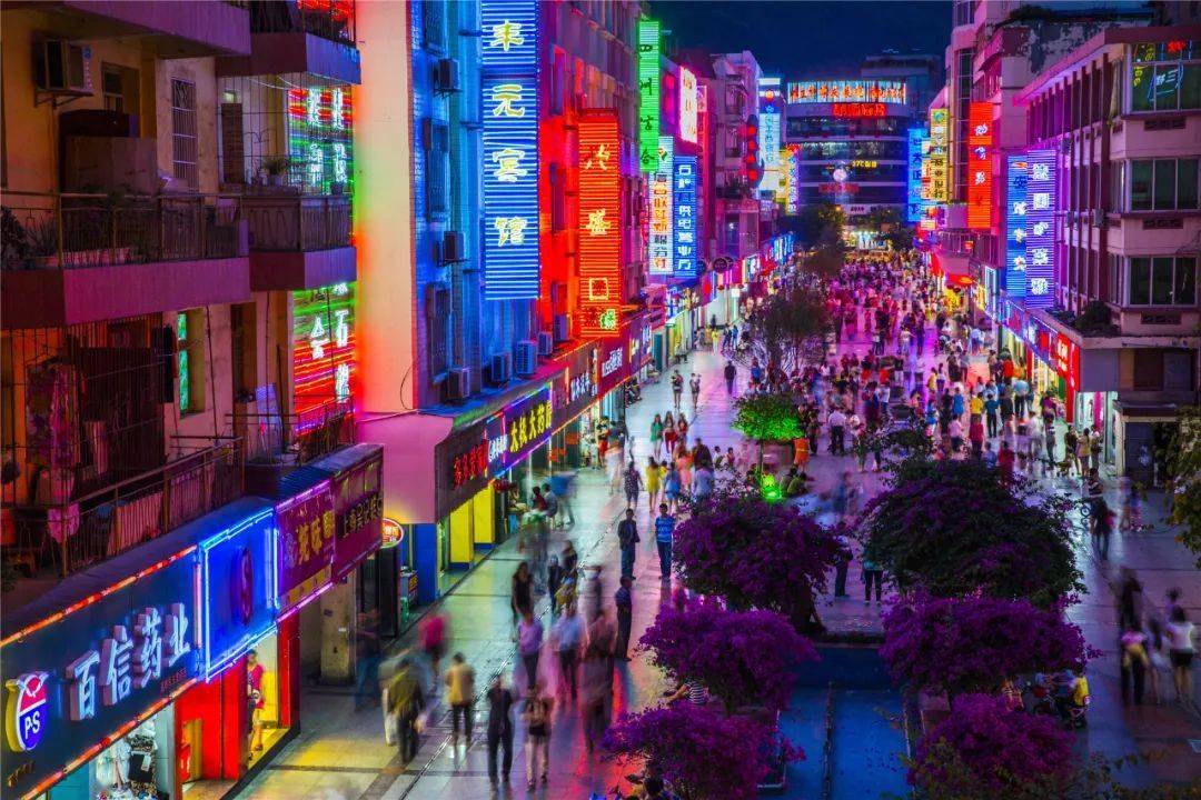 昔日步行街王岗坪乡新貌昔日王岗坪乡石棉中学运动场新貌昔日石棉中学