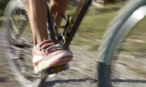 新手的困惑踩脚踏到底应该用脚的什么部位