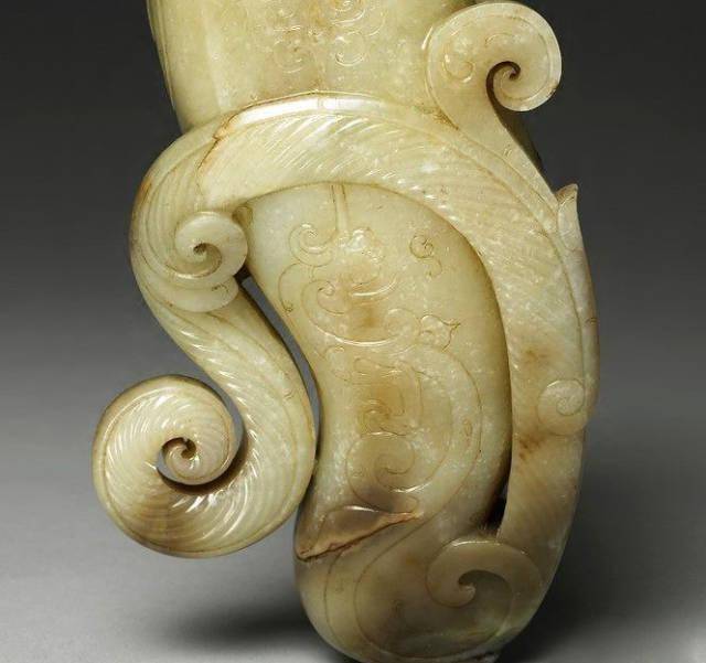 面积1200亩,目前,这里珍藏着1948年以来从大陆运来的60多万件珍贵文物