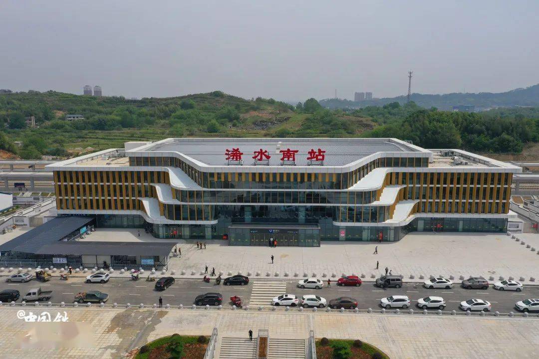 首发列车昨日开出!_黄黄_武汉_浠水