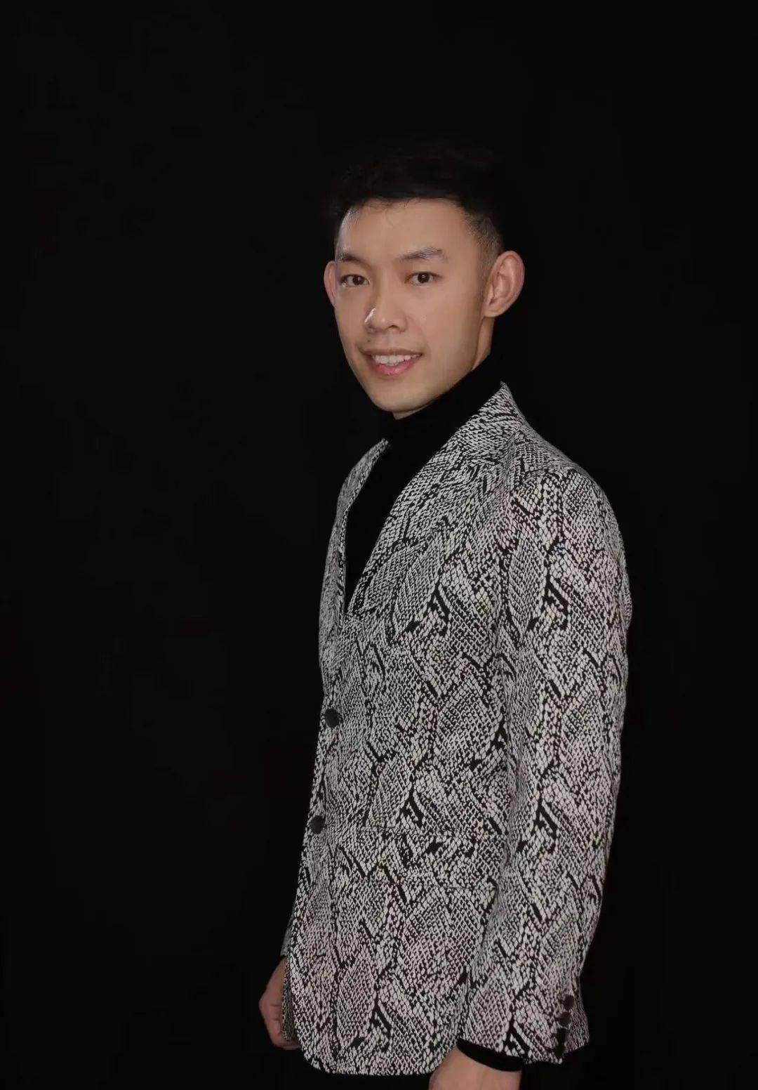 快来传唱洛阳市实验小学的新校歌_梦想_花儿_王龙