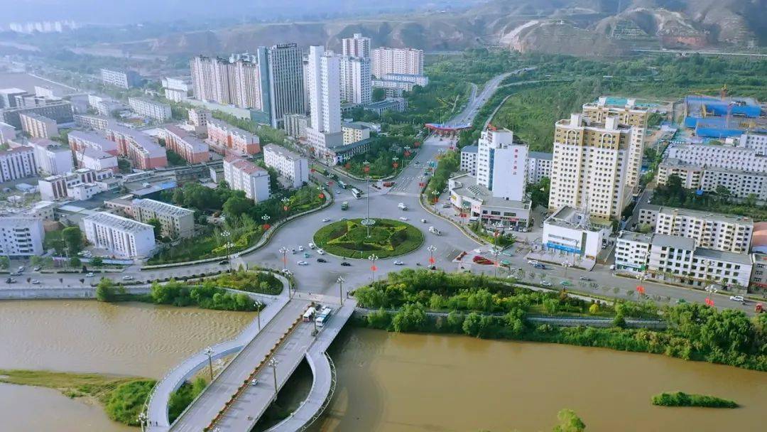 奋力推进"五个新海东"建设再出发