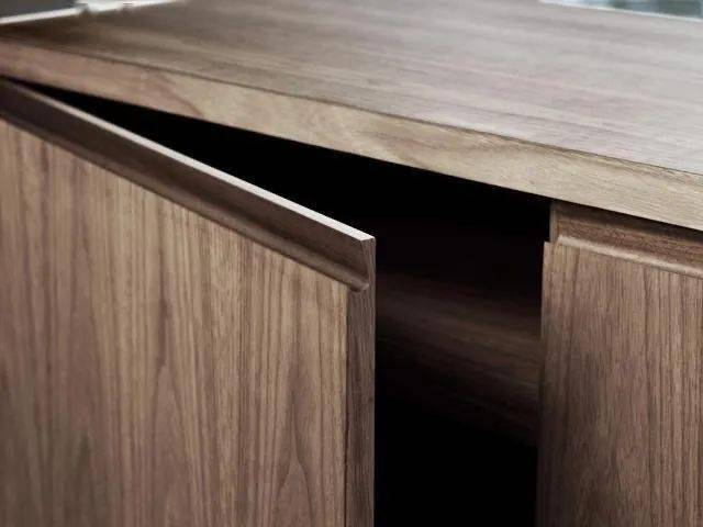 为什么很多柜子中间都要做凹槽原来除了装饰还有这么多用处