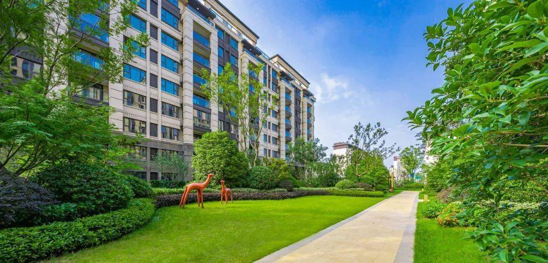 这就致使其开发的小区二手房在这个板块内,也是处于领先地位.