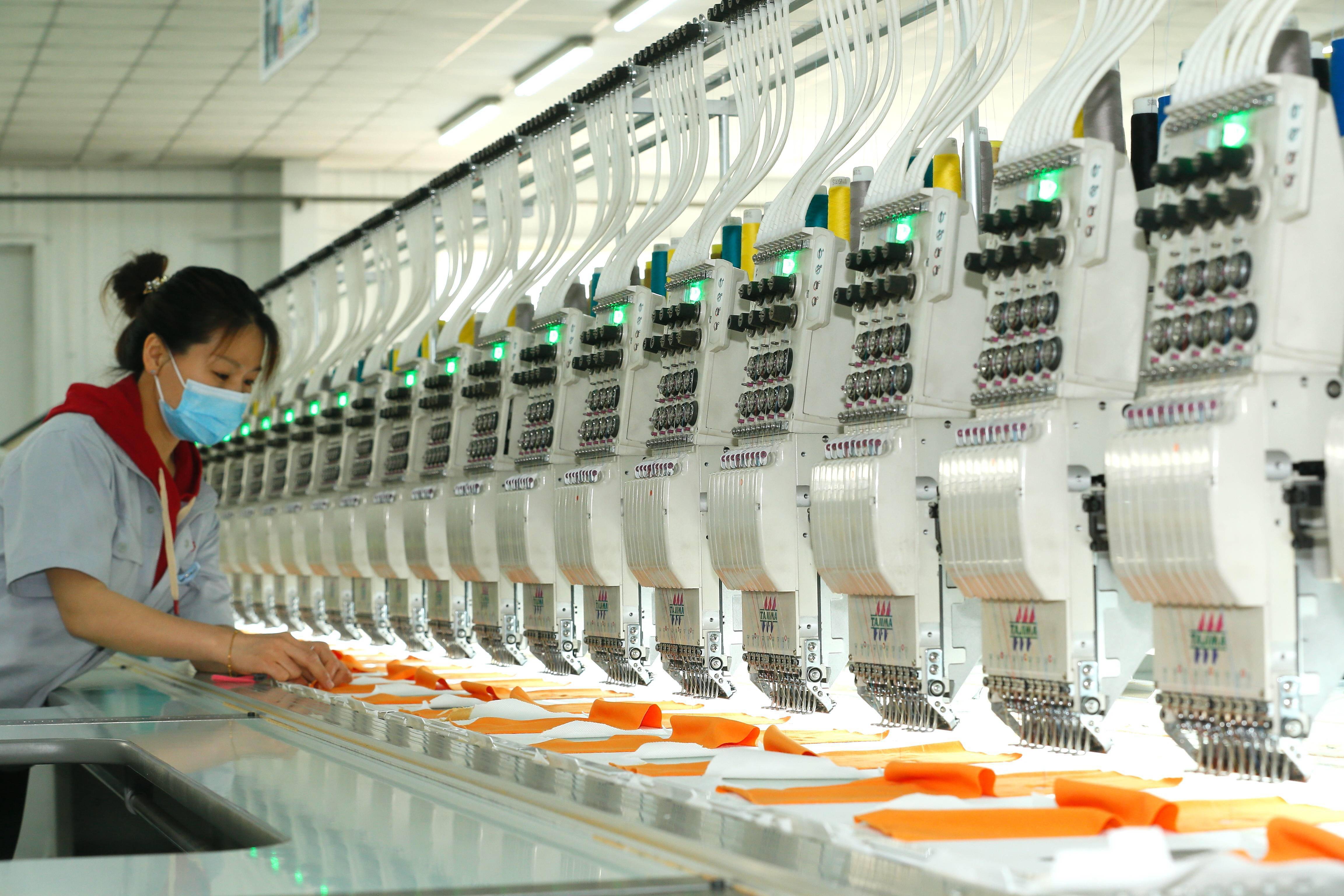 山东即墨:出口订单多 企业生产忙