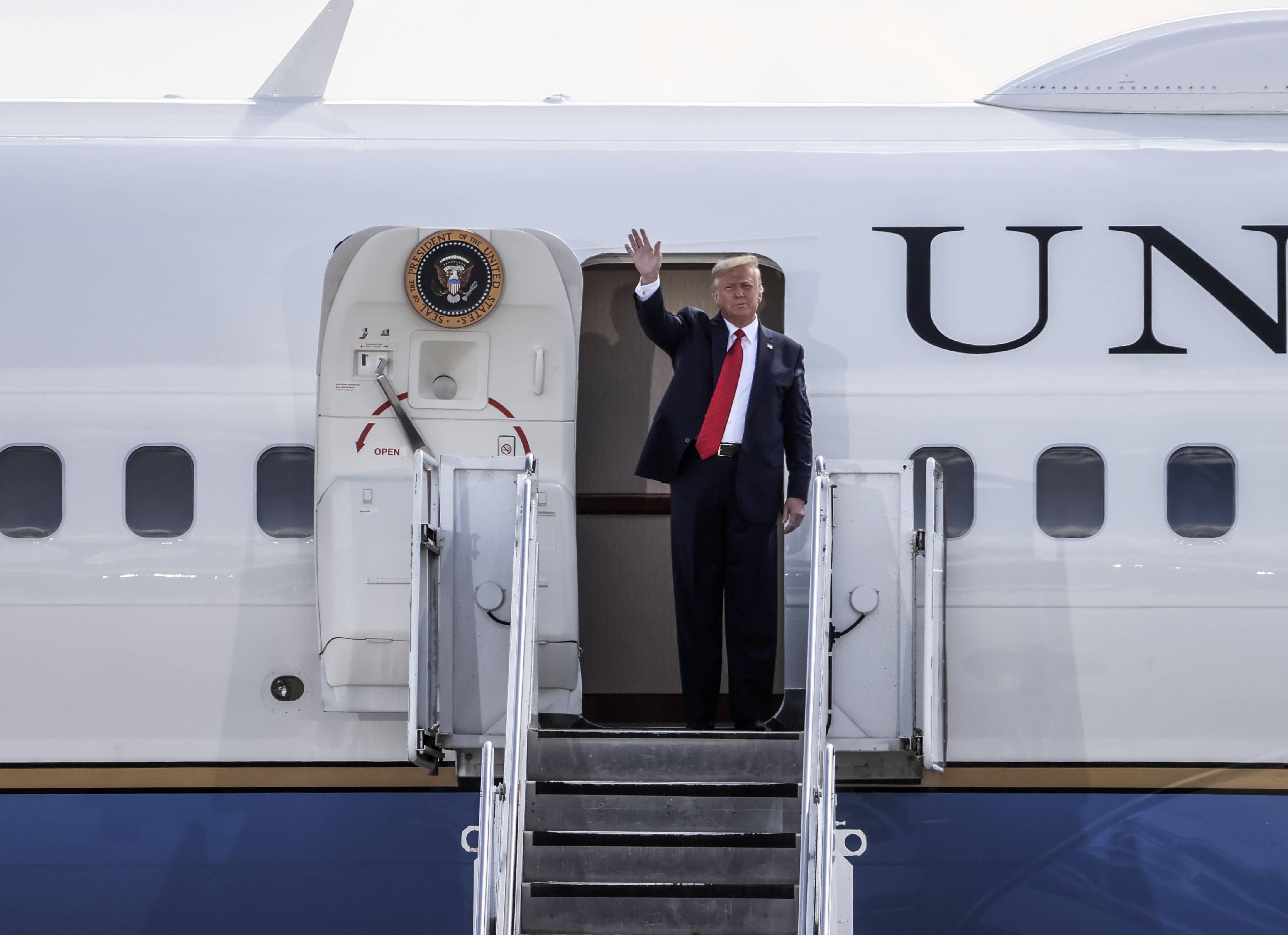 波音公司后悔:或不该和特朗普签"空军一号"合同_专用飞机_美国_戴夫