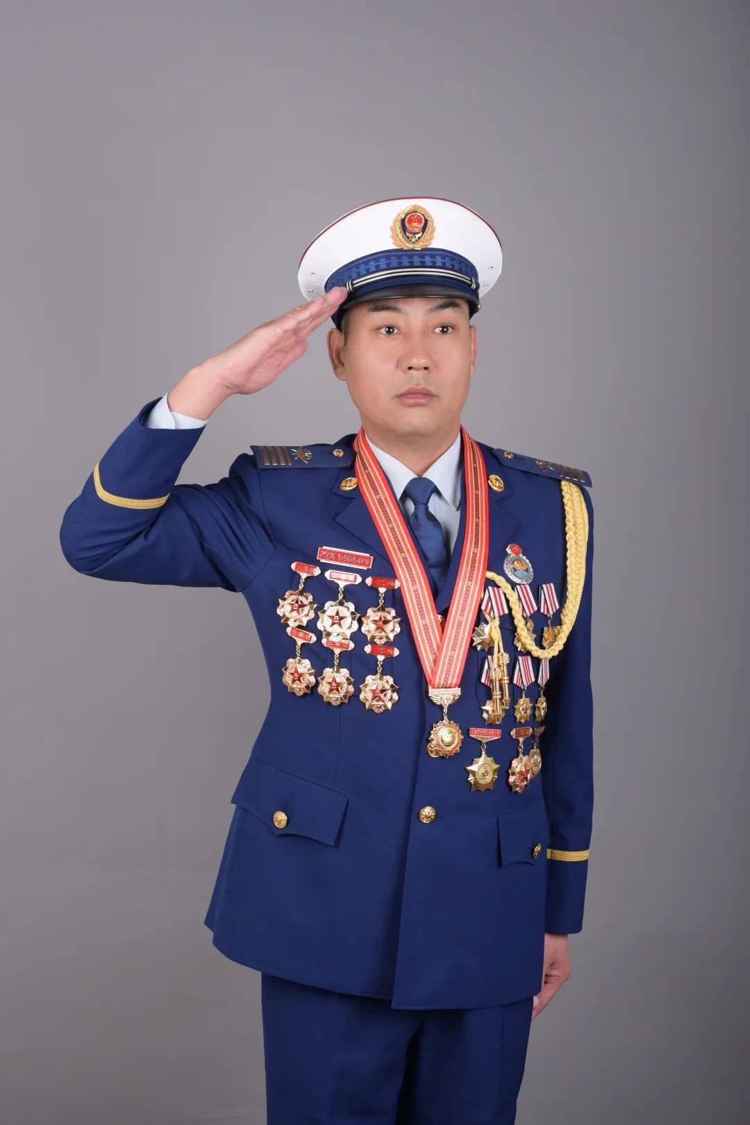 争做奋斗者建功新征程咸阳消防光明路特勤站一级消防长张念峰同志荣获