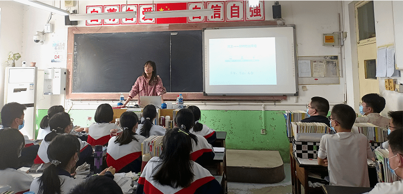 行唐清北宣讲团走进启明中学