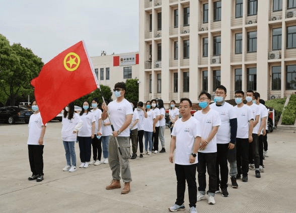 兴化市戴窑镇弘扬五四精神奉献窑火青春