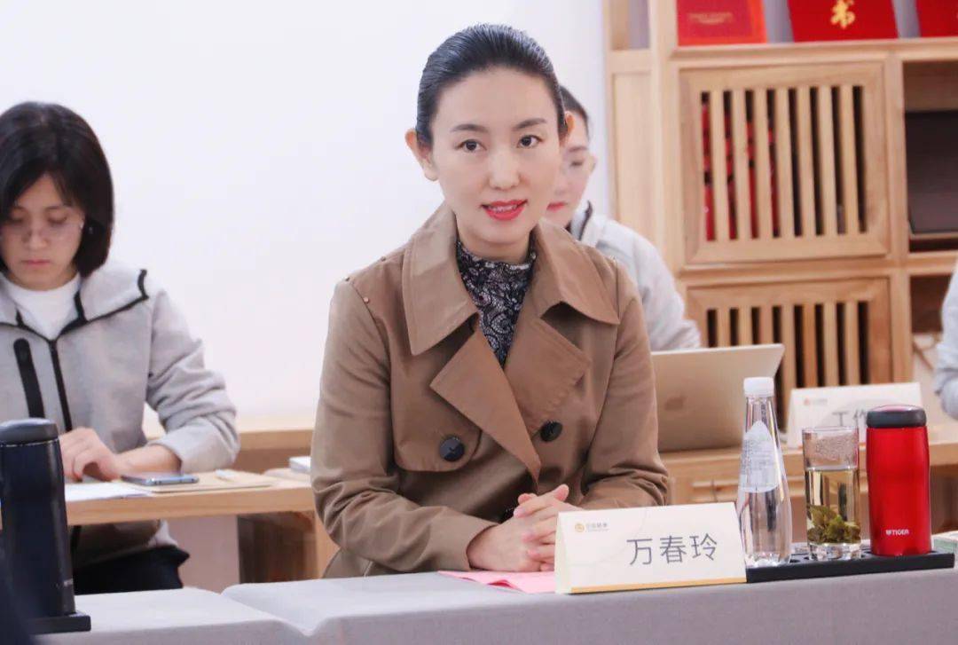 基金会理事长万春玲最后,乐安慈孝基金会理事长万春玲指出:2022年