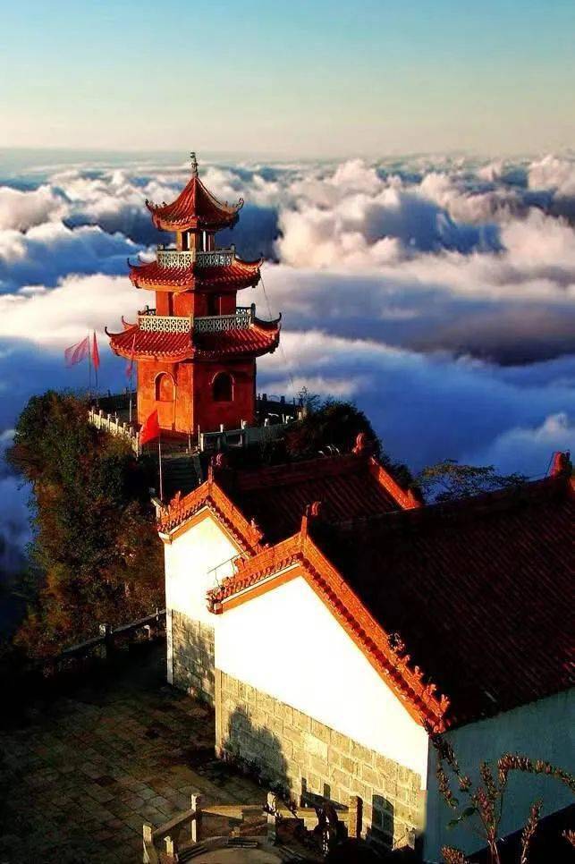 文旅长阳这里是长阳五一我携春光敬远方