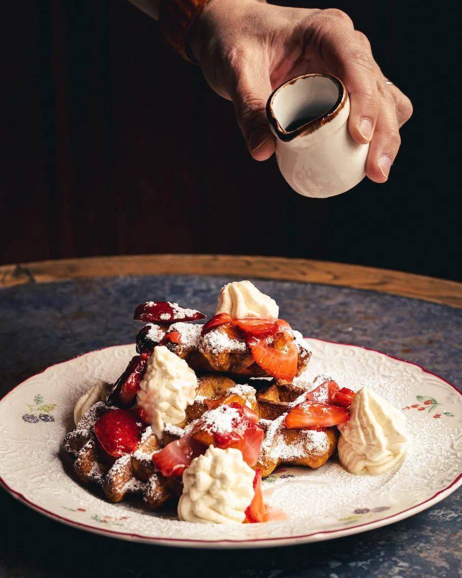 只要你吃得完都可无限量陆续供应,内容包括:beef bourguignon,prawn