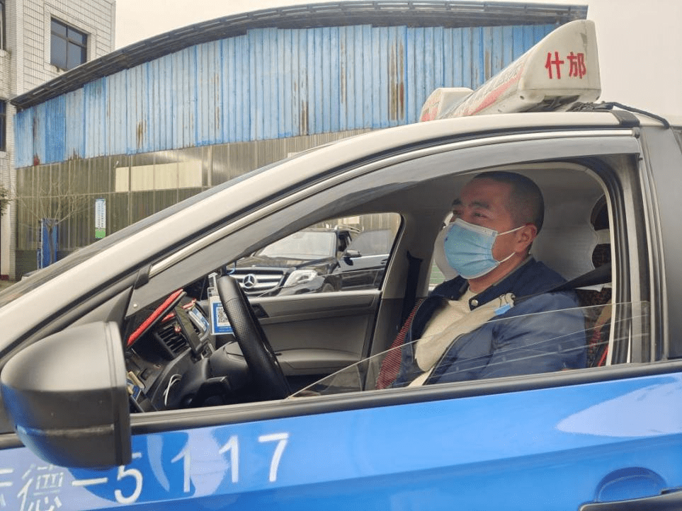 刘贡军—最美出租车司机在道路清扫这个岗位一干就是23年,树立了"