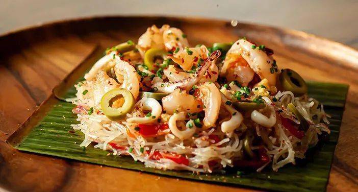 这对菲律宾夫妻将炸春卷做成千元星级品尝菜单