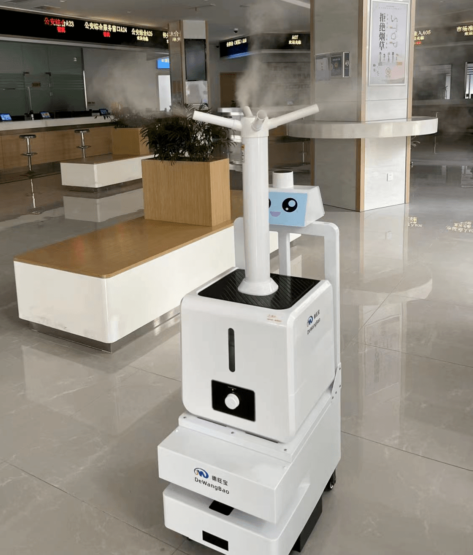 "复",按下服务"启动键"——张浦镇行政审批局自动消毒机器人"入职"啦!