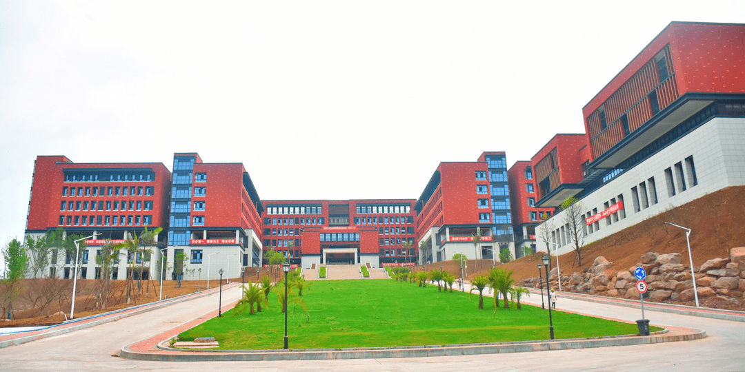 重庆市涪陵实验中学校图片
