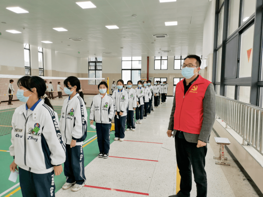 金清中学组织全校师生员工进行核酸检测台州市黄岩第二高级中学组织