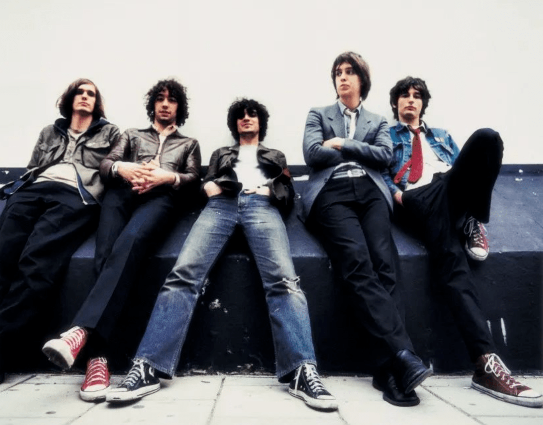【单向历】5 月 5 日,宜轧马路_the_strokes_one