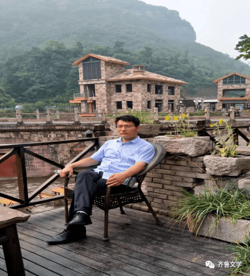 山东诗人青春无悔踔厉奋发赋刘洪民