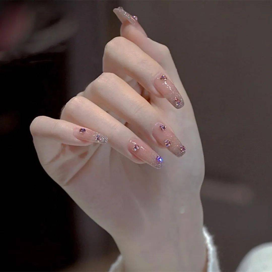 谁做谁好看的冰透美甲来了超适合夏天