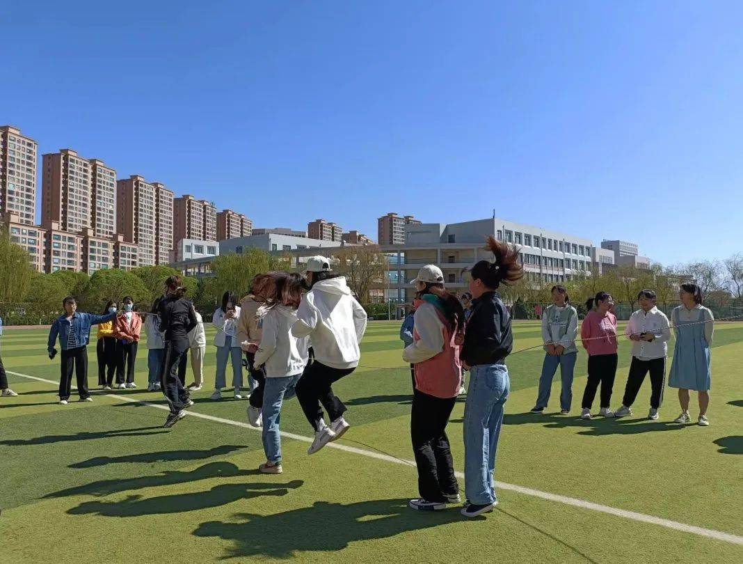 河西學院醫學院大學生心理健康協於5月1日在醫學院新校區校園舉行了