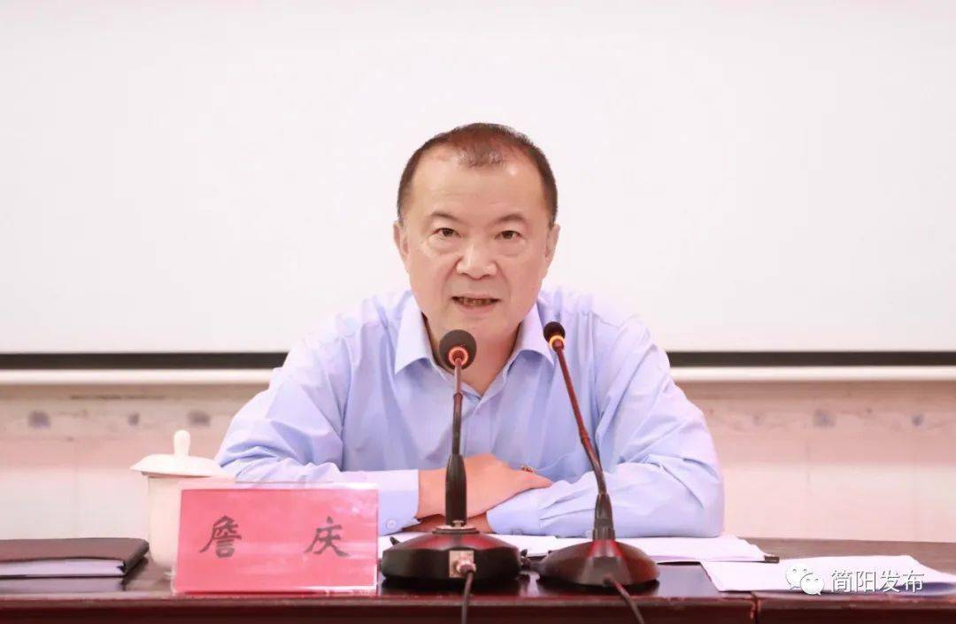 牢记使命踔厉奋发在做优做强郊区新城中担当作为詹庆前往禾丰镇宣讲