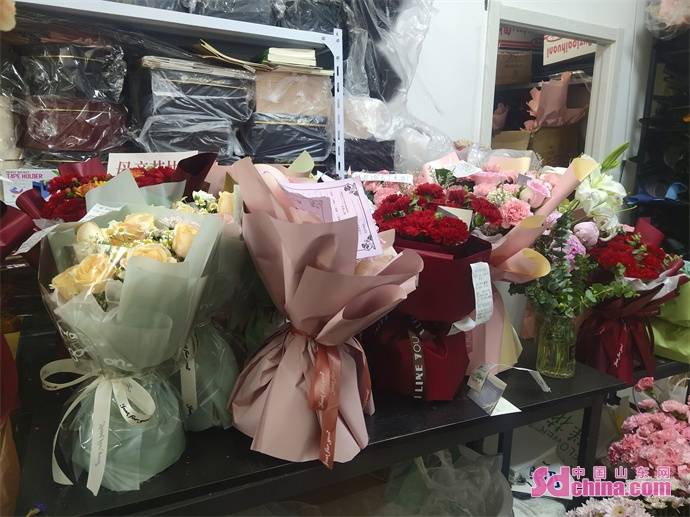 芍药季 开在母亲节芍药鲜切花成市场新宠 菏泽市 鲜花 花束 芍药季 开在母亲节芍药鲜切花成市场新宠 菏泽市 鲜花 花束