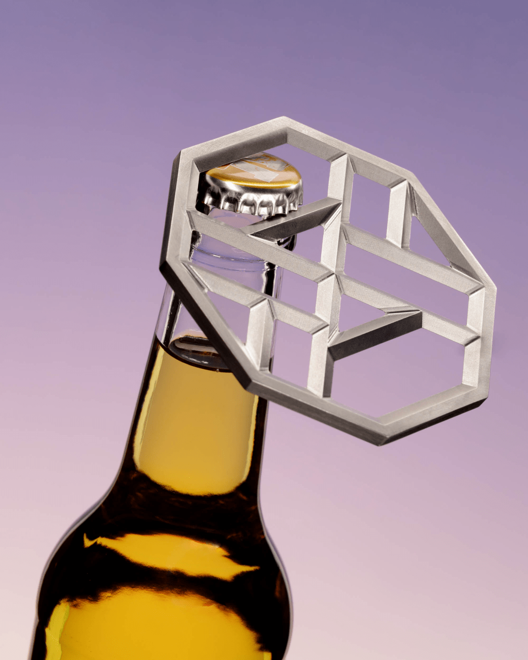 每个 viiu 开瓶器都基于原始图案进行精心调整,提供了一种独特的开启