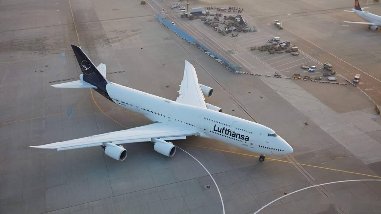 阿聯酋航空憑藉龐大的a380機隊在樞紐基地的模式中取得成功,但是雙發