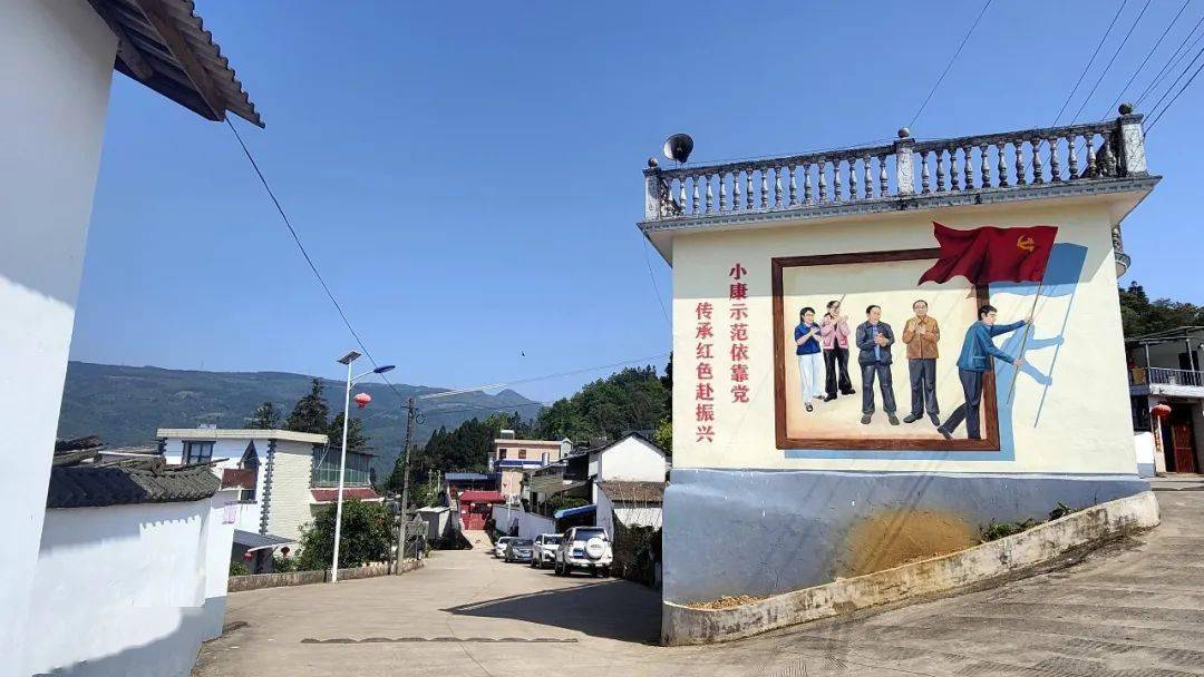 个旧有座藏着白龙的小村打造青绿底色的牧歌生活